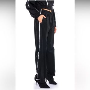 NWT Track Pant Boots- Black Size 8.5